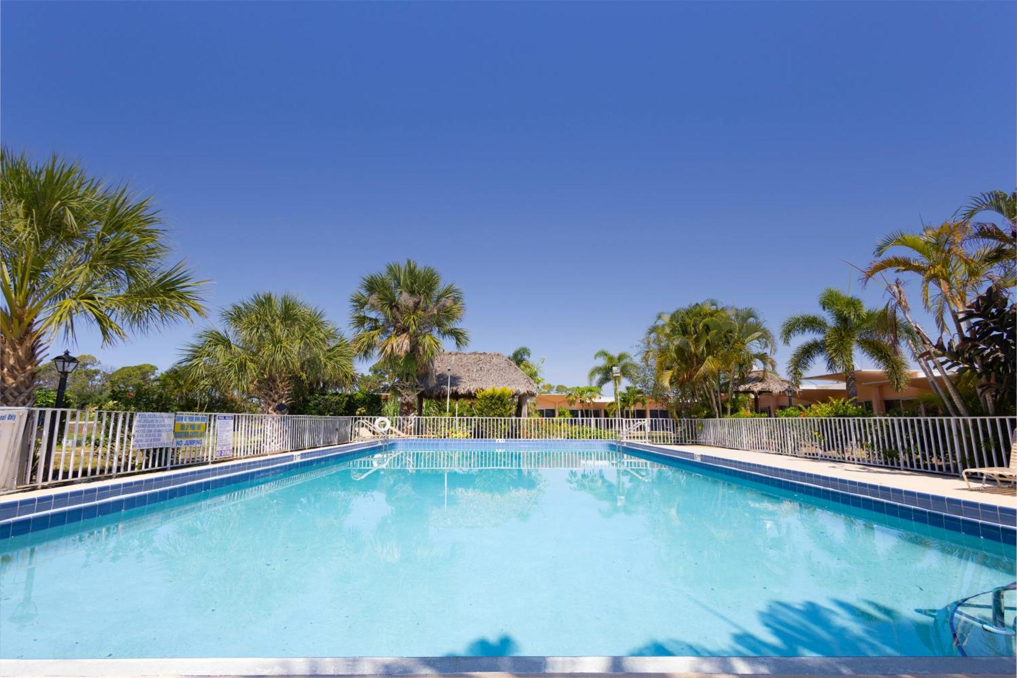 Warm Mineral Springs Motel North Port Ngoại thất bức ảnh