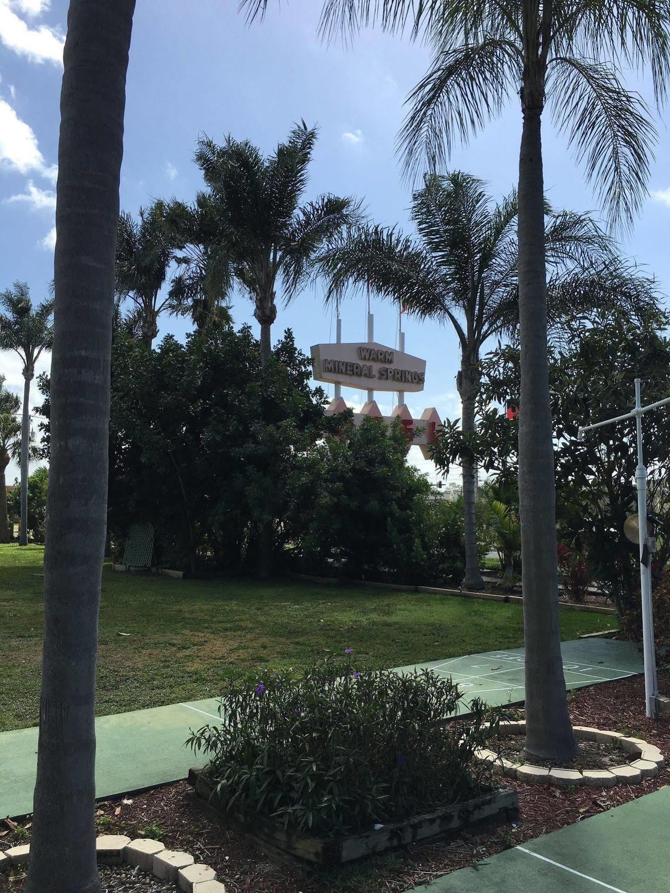Warm Mineral Springs Motel North Port Ngoại thất bức ảnh