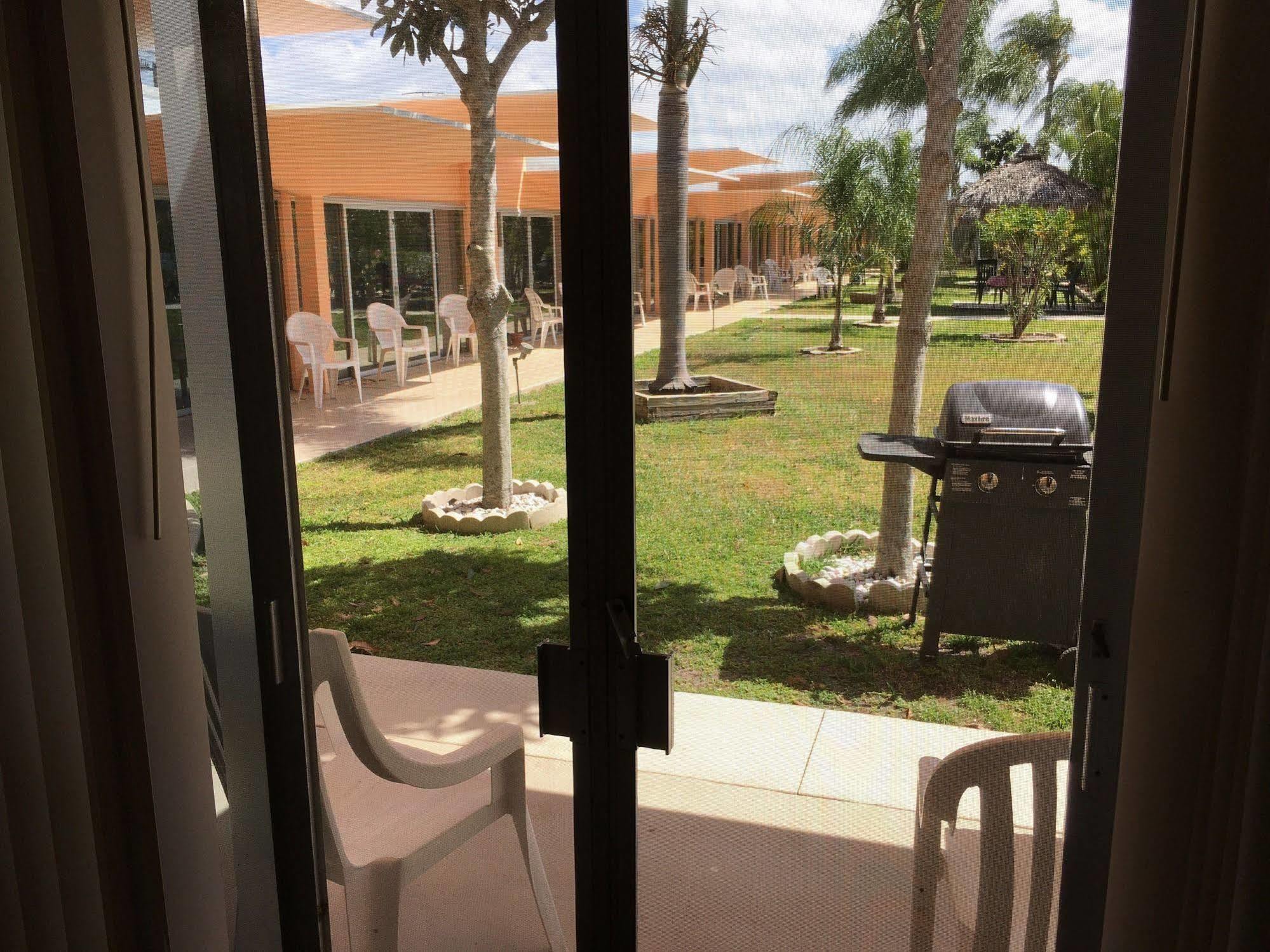 Warm Mineral Springs Motel North Port Ngoại thất bức ảnh